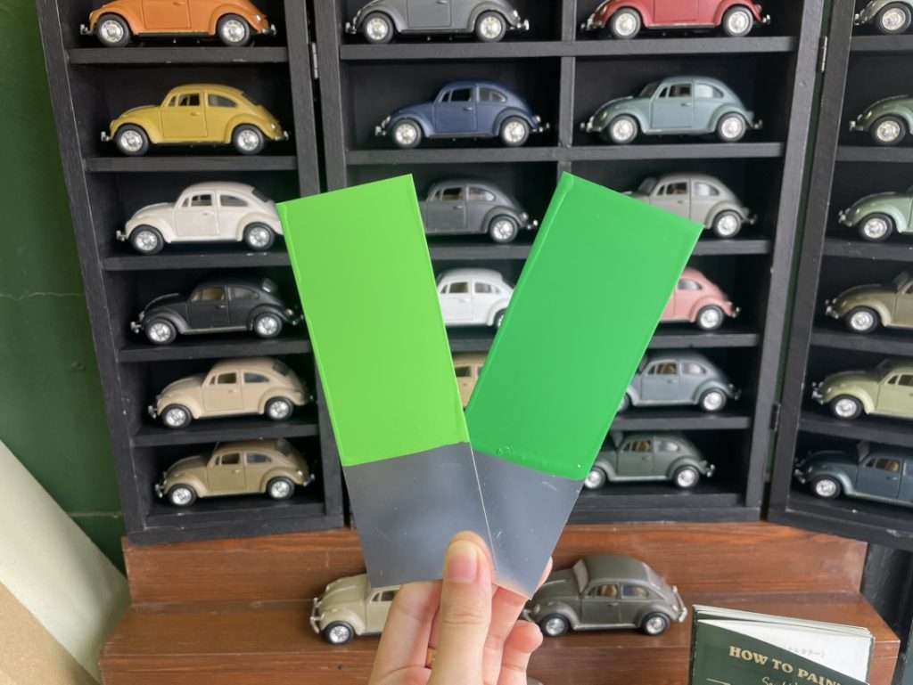 鮮やかなライトグリーンとミドルグリーンの原色を使用することで、純正色により近い色合いでの調色が可能となります。