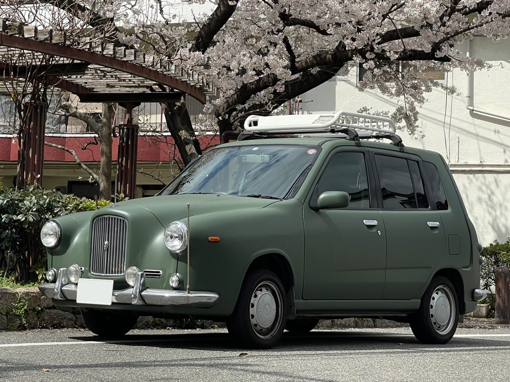 今回初お披露目の普通乗用車